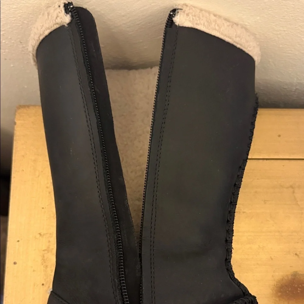 Black Shearling-Trim Winter Boots with Toggle Accents